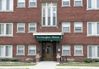 Worthington Manor Apartments in Fort Wayne, IN - Building Photo - Building Photo