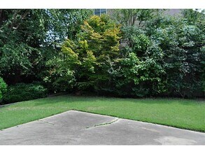 2702 Bridgegate Cove NE in Marietta, GA - Building Photo - Building Photo