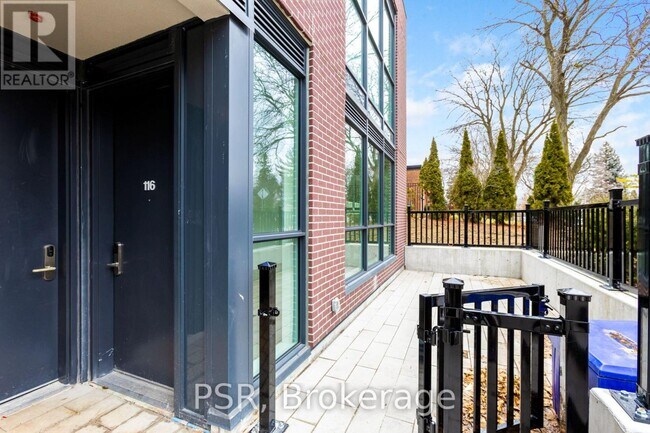 49 Broadfield Dr in Toronto, ON - Building Photo - Building Photo