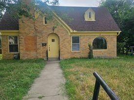 511 S Lutterloh Ave in Gatesville, TX - Building Photo