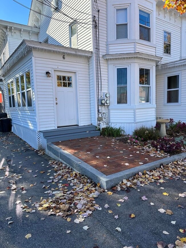 property at 6 6th St