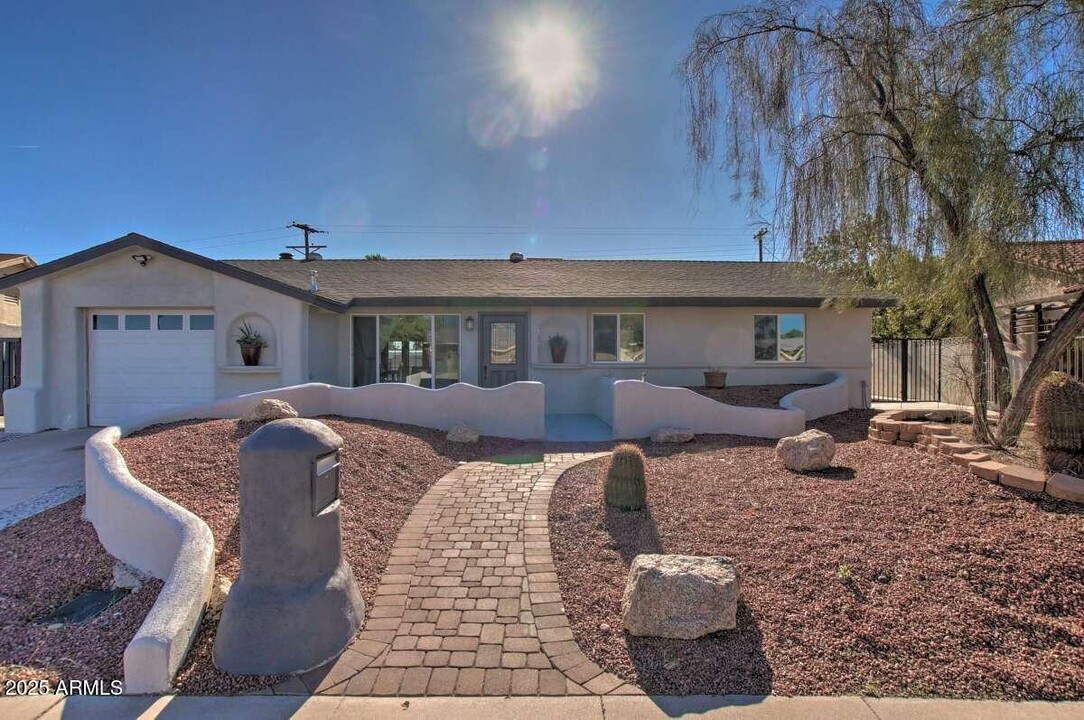 8637 E Palm Ln in Scottsdale, AZ - Building Photo