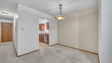 615 Michigan Ave in Sheboygan, WI - Building Photo - Building Photo