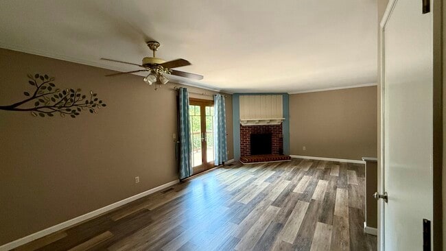 647 Wynn Pl in Ballwin, MO - Building Photo - Building Photo