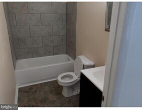 45 N Green St-Unit -9 in Berkeley Springs, WV - Building Photo - Building Photo