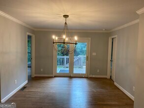 2021 Woodbine Terrace NE in Atlanta, GA - Building Photo - Building Photo