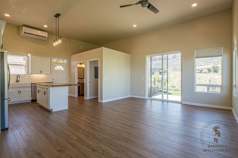 2141 Redcliff Cir in Grand Junction, CO - Building Photo