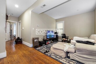 1576 Tremont St, Unit 3 in Boston, MA - Building Photo - Building Photo