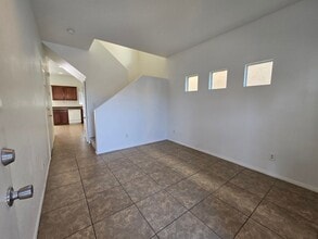 2143 Tiberio Way in Las Vegas, NV - Building Photo - Building Photo