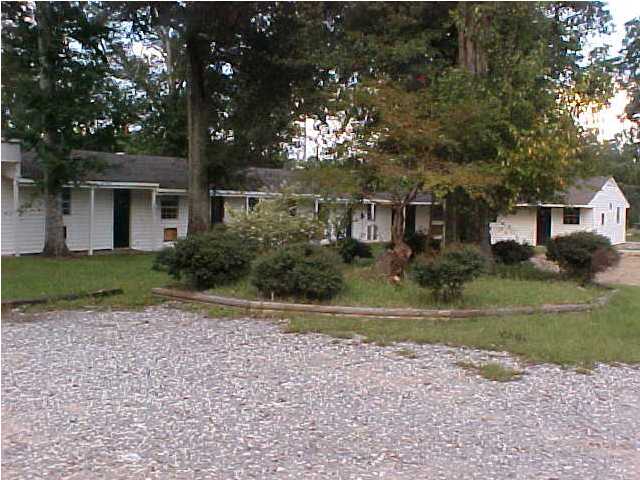 Homestead Inn Apartments in Grand Bay, AL - Building Photo - Building Photo