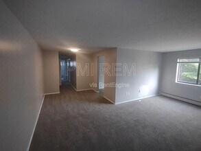 14235 Triskett Rd in Cleveland, OH - Building Photo - Building Photo