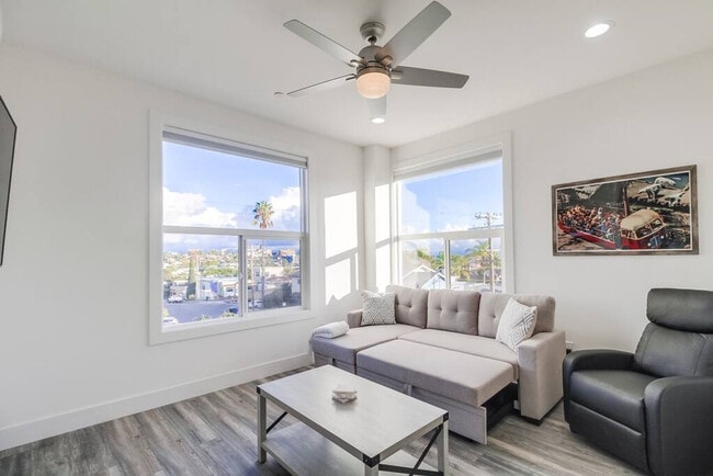 property at 4505 Park Blvd