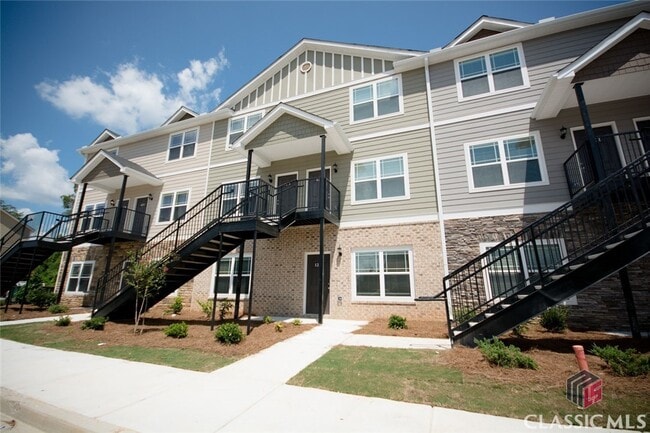 property at 232 Epps Bridge Rd