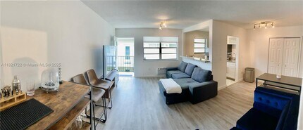 734 Meridian Ave in Miami Beach, FL - Building Photo - Building Photo