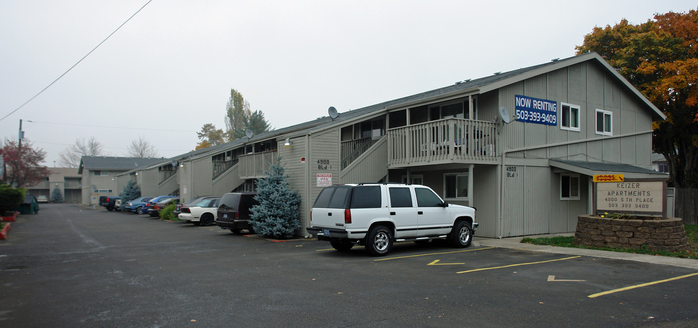 Keizer Plaza Apartments in Keizer, OR - Building Photo