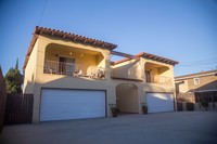 2103 Robinson St in Redondo Beach, CA - Building Photo - Building Photo