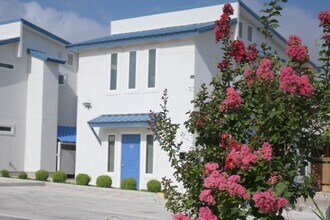 135 Colorado St in Del Rio, TX - Foto de edificio - Building Photo
