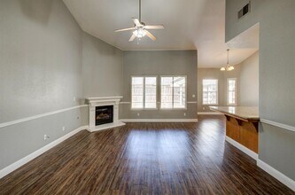 4666 W Oswego Ave in Fresno, CA - Building Photo - Building Photo