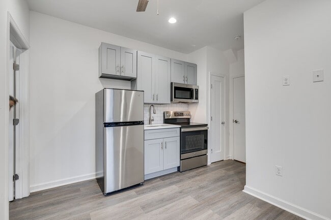 4216 Westminster Ave in Philadelphia, PA - Foto de edificio - Building Photo