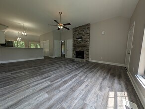 1001 Nighthawk Ln in Mount Juliet, TN - Foto de edificio - Building Photo