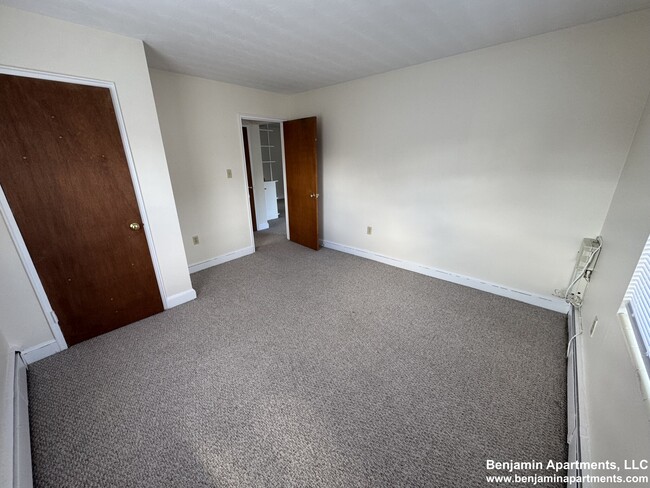 314 Massachusetts Ave, Unit 11 in Arlington, MA - Building Photo - Building Photo