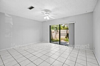 408 N Cypress Dr in Tequesta, FL - Building Photo - Building Photo