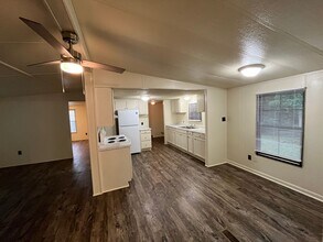 1352 St Regis Dr in Burlington, NC - Building Photo - Building Photo