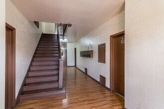 cor420 in Los Angeles, CA - Building Photo - Interior Photo