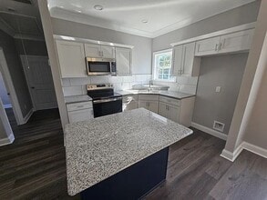 6434 Buttonwood Dr in Baton Rouge, LA - Building Photo - Building Photo