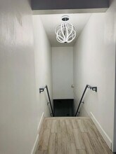 229 E Commercial Blvd in Lauderdale-by-the-Sea, FL - Foto de edificio - Building Photo