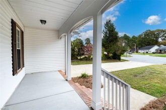 512 Bonsack Ct in Chesapeake, VA - Building Photo - Building Photo
