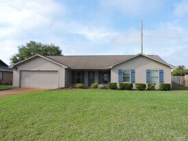 3890 Sail Wind Dr in Gulf Breeze, FL - Building Photo