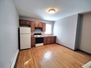 2661 S 18th St in Pittsburgh, PA - Foto de edificio - Building Photo