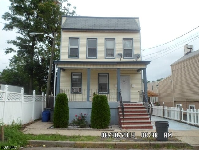 property at 555 Cary St