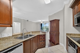 1660 Renaissance Commons Blvd in Boynton Beach, FL - Building Photo - Building Photo