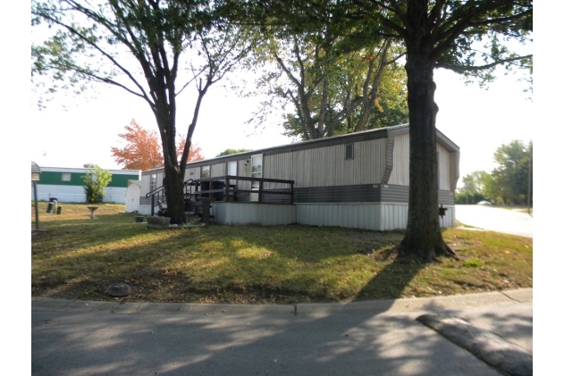 Lakeside Estates in Warrensburg, MO - Building Photo