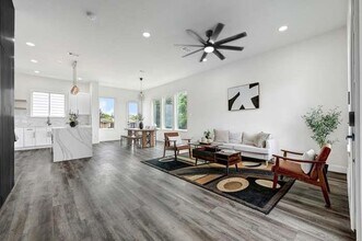 2104 Bringhurst St in Houston, TX - Building Photo - Building Photo
