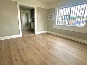 1002 W 4th St in Antioch, CA - Building Photo - Building Photo