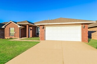 2303 Blue Jay Dr in Edmond, OK - Building Photo - Building Photo