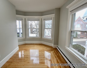 55 Estes St in Lynn, MA - Building Photo - Building Photo
