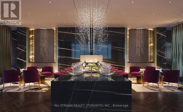 11 Yorkville Ave in Toronto, ON - Building Photo - Building Photo