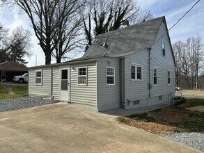 2866 Virgil H Goode Hwy in Rocky Mount, VA - Building Photo - Building Photo