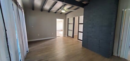 3822 Conrad Ave in San Diego, CA - Foto de edificio - Building Photo