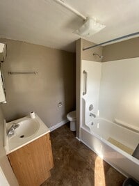 1043 Dreher Ave photo'