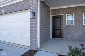 6275 Wasco Dr in Whitestown, IN - Building Photo - Building Photo