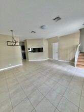 1113 Colonial Palms Way in West Palm Beach, FL - Building Photo - Building Photo