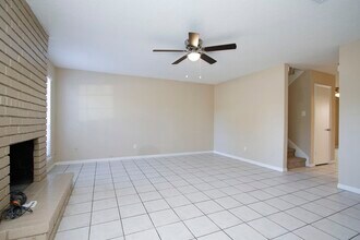 5429 10th St in Katy, TX - Building Photo - Building Photo