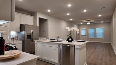 8519 Blueberry Ash St in Magnolia, TX - Building Photo - Building Photo