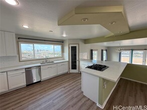 1584 Hanai Loop in Honolulu, HI - Building Photo - Building Photo