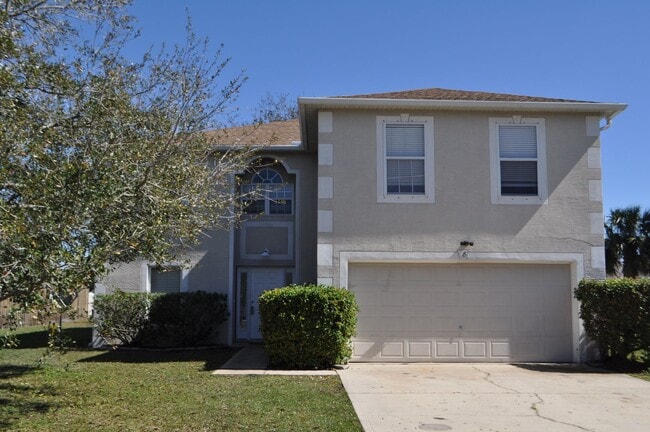property at 28 Lamour Ln